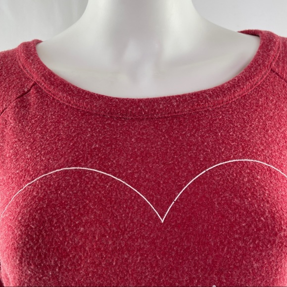 Chaser Red Long Sleeve Saturday Heart Love Open Back Pullover Sweater Size S - Picture 4 of 10